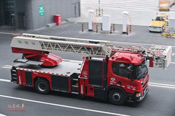 L32 XS(1)