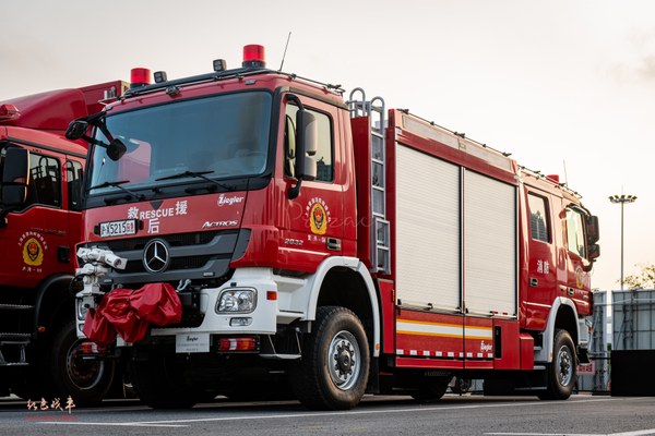 TLF 30-D