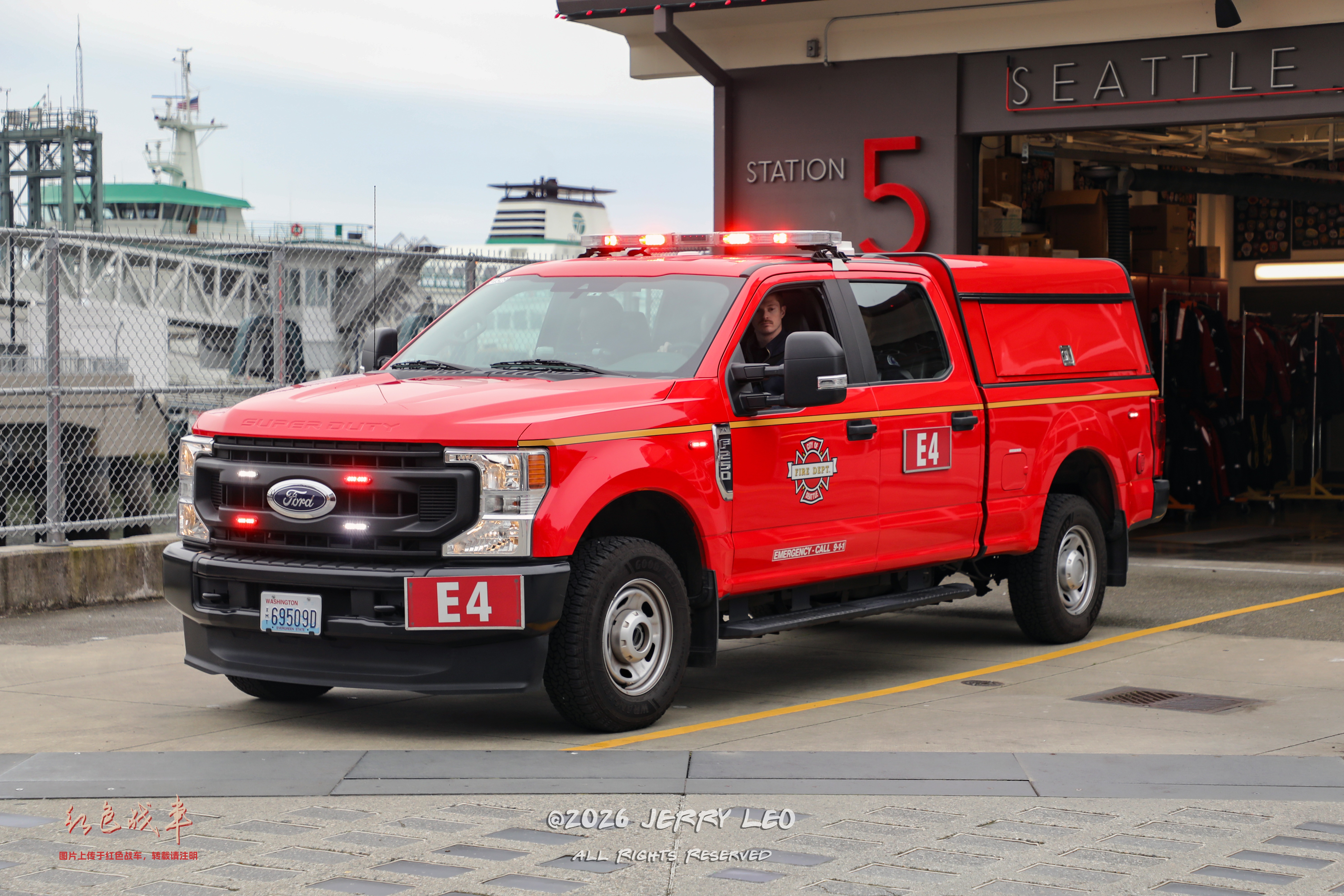 Ford F-250 XL 4x4 w/ LEER canopy