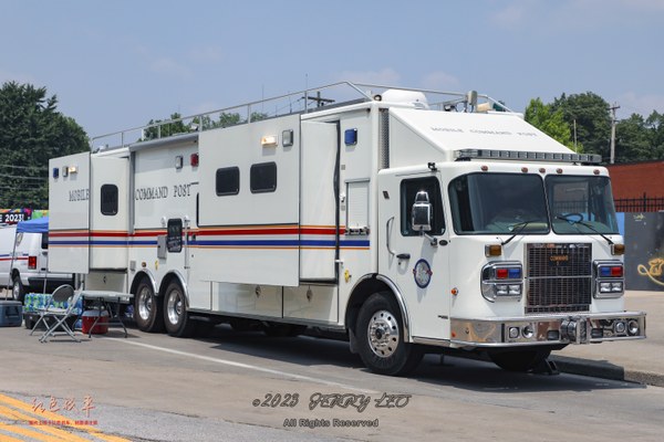 Custom 34-Ft. Mobile Command Vehicle