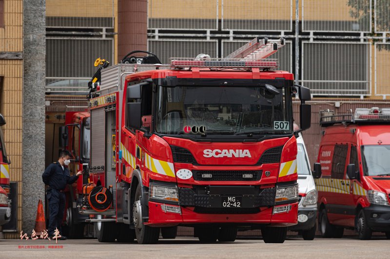 Crane Rescue Tender 