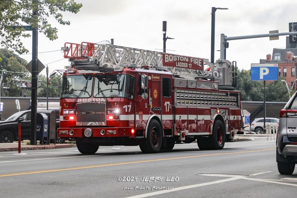 Metro 100 (-/-/100' rear-mount)