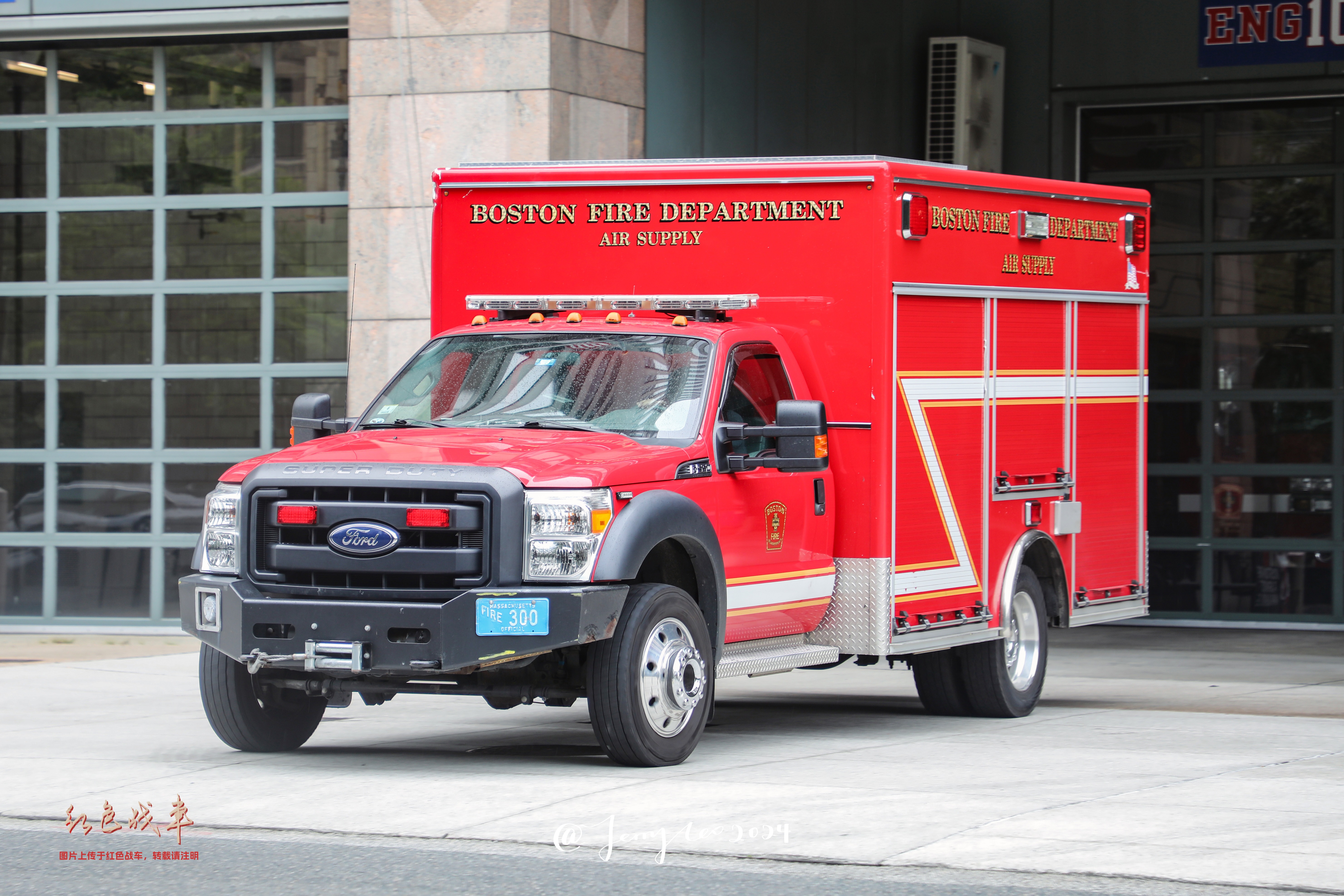 Custom 12-Ft. Non-Walk-In Heavy Service Light Rescue
