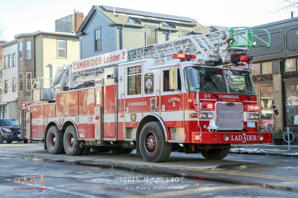 Arrow XT Deep Notch 6710 6x4 (-/-/105' HSL rear-mount ladder)