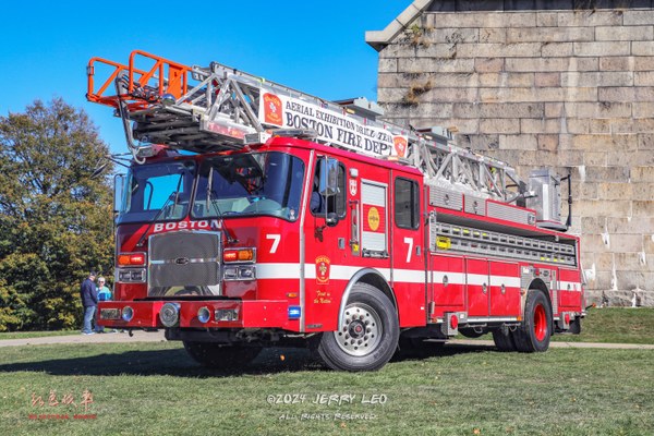 Metro 100 (-/-/100' rear-mount)