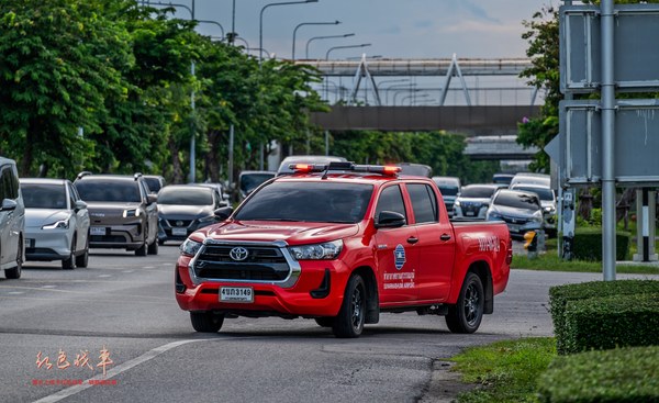 海拉克斯Hilux Revo