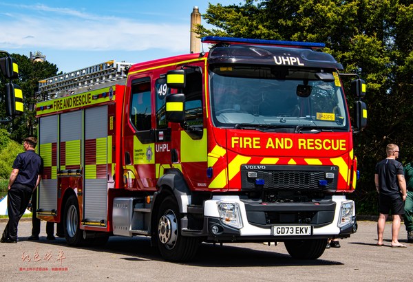 Ultra High Pressure Ladder/Light Rescue Pump