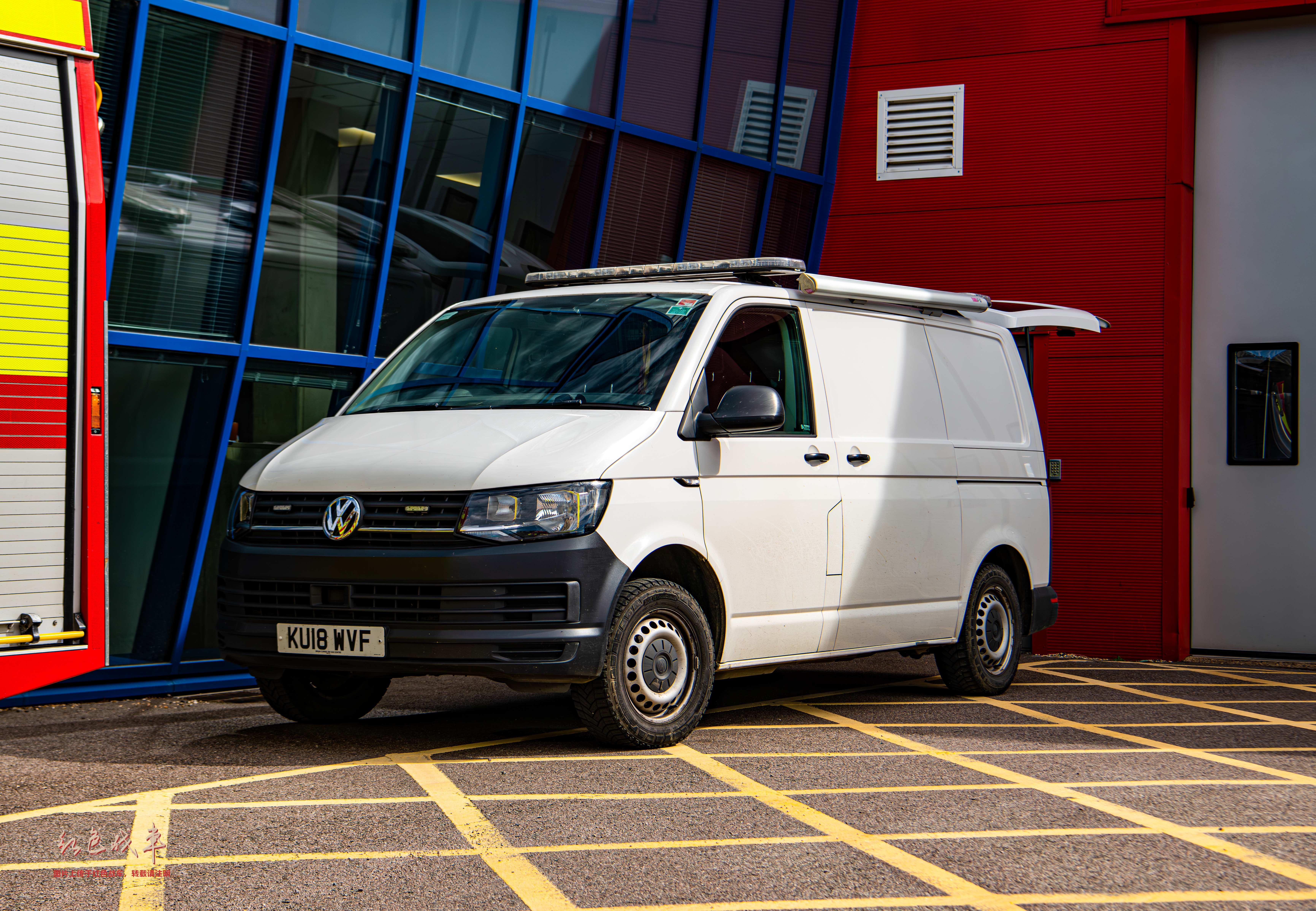 Transporter T6 Search & Rescue Dog Unit