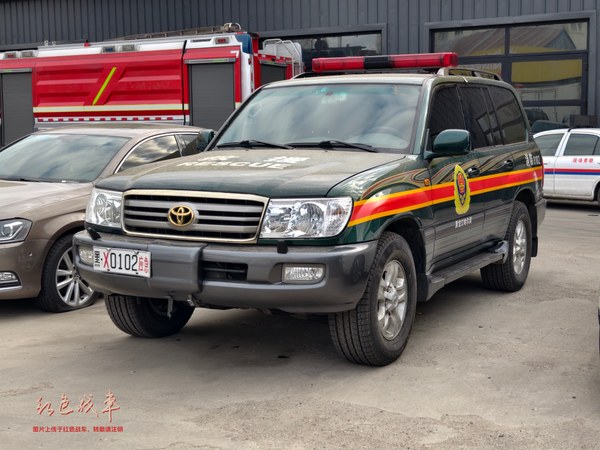 陆地巡洋舰Land Cruiser